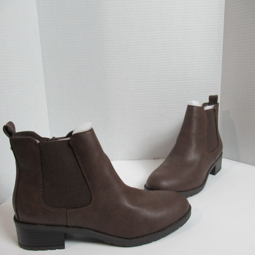 Simply Vera Boots 9.5 M Black Jaeger Buckle Ankle Bootie Faux Leather High Heel